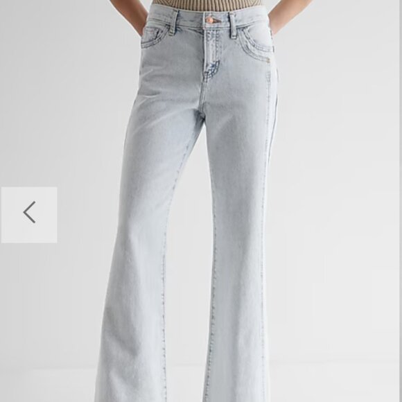 Mid Rise Light Wash Double Seam '70s Flare Jeans - Picture 2 of 2